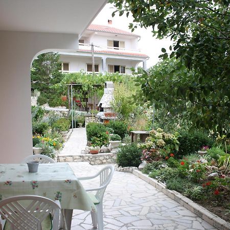Apartments Sandra Palit المظهر الخارجي الصورة