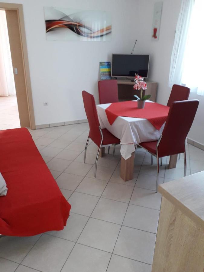 Apartments Sandra Palit المظهر الخارجي الصورة
