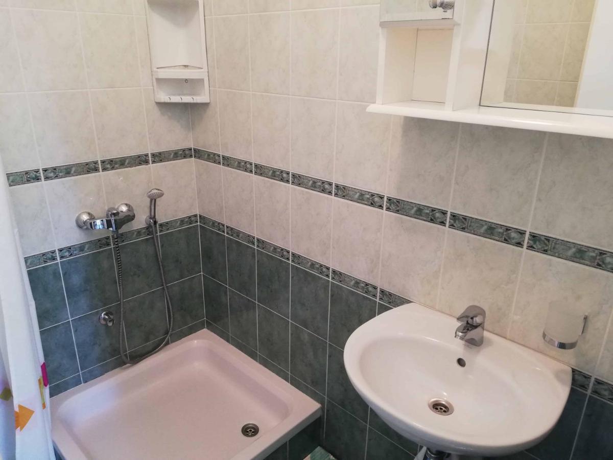 Apartments Sandra Palit المظهر الخارجي الصورة