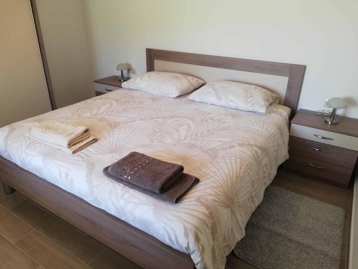 Apartments Sandra Palit المظهر الخارجي الصورة